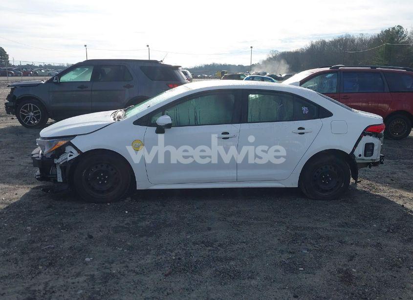 Photo 15 of 2024 Toyota Corolla LE (VIN 5YFB4MDE2RP122842)