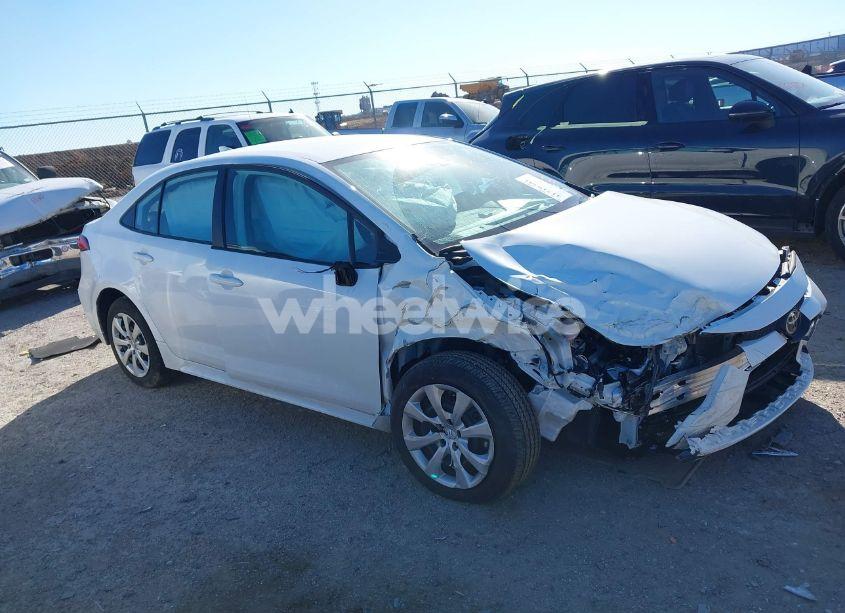 2024 Toyota Corolla LE (VIN 5YFB4MDE2RP124882) main photo