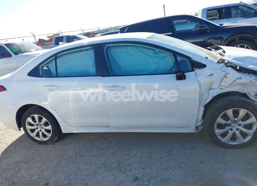 Photo 13 of 2024 Toyota Corolla LE (VIN 5YFB4MDE2RP124882)