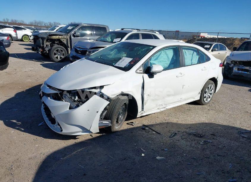 Photo 2 of 2024 Toyota Corolla LE (VIN 5YFB4MDE2RP124882)