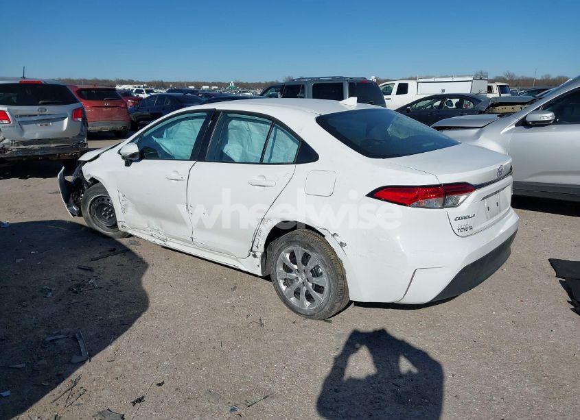 Photo 3 of 2024 Toyota Corolla LE (VIN 5YFB4MDE2RP124882)