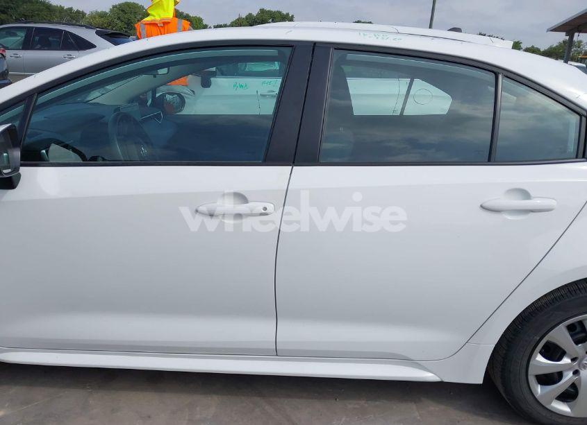 Photo 14 of 2024 Toyota Corolla LE (VIN 5YFB4MDE2RP132125)