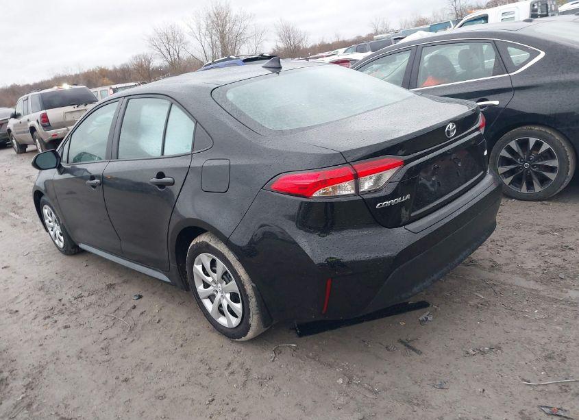 Photo 3 of 2024 Toyota Corolla LE (VIN 5YFB4MDE2RP134649)