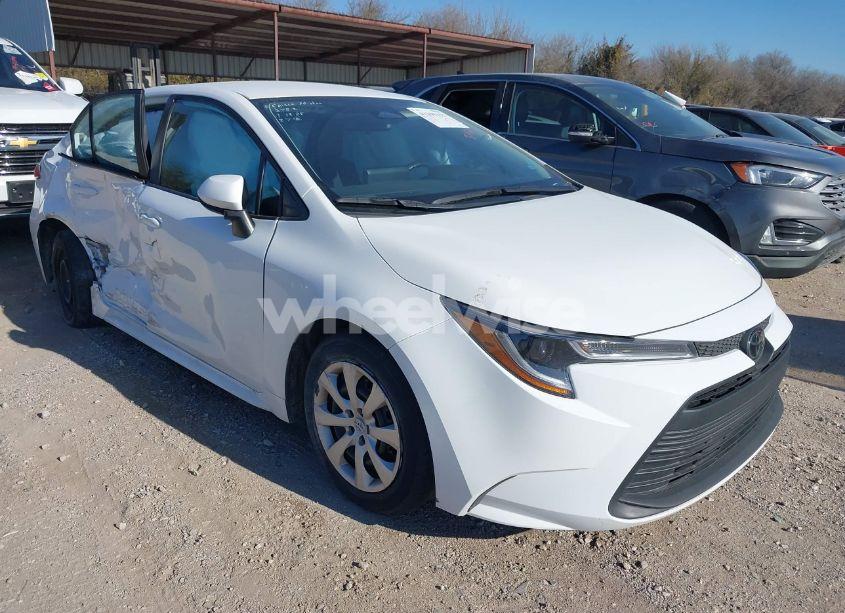 2024 Toyota Corolla LE (VIN 5YFB4MDE2RP136174) main photo