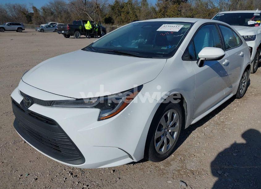 Photo 2 of 2024 Toyota Corolla LE (VIN 5YFB4MDE2RP136174)