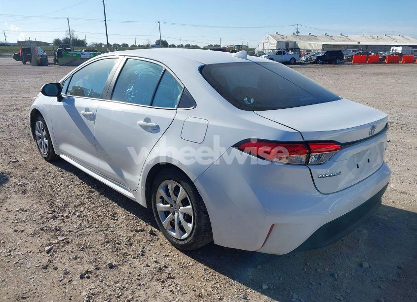 Photo 3 of 2024 Toyota Corolla LE (VIN 5YFB4MDE2RP136174)
