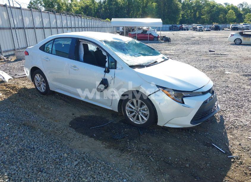 2024 Toyota Corolla LE (VIN 5YFB4MDE2RP152441) main photo