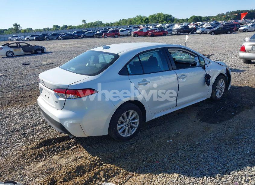 Photo 4 of 2024 Toyota Corolla LE (VIN 5YFB4MDE2RP152441)