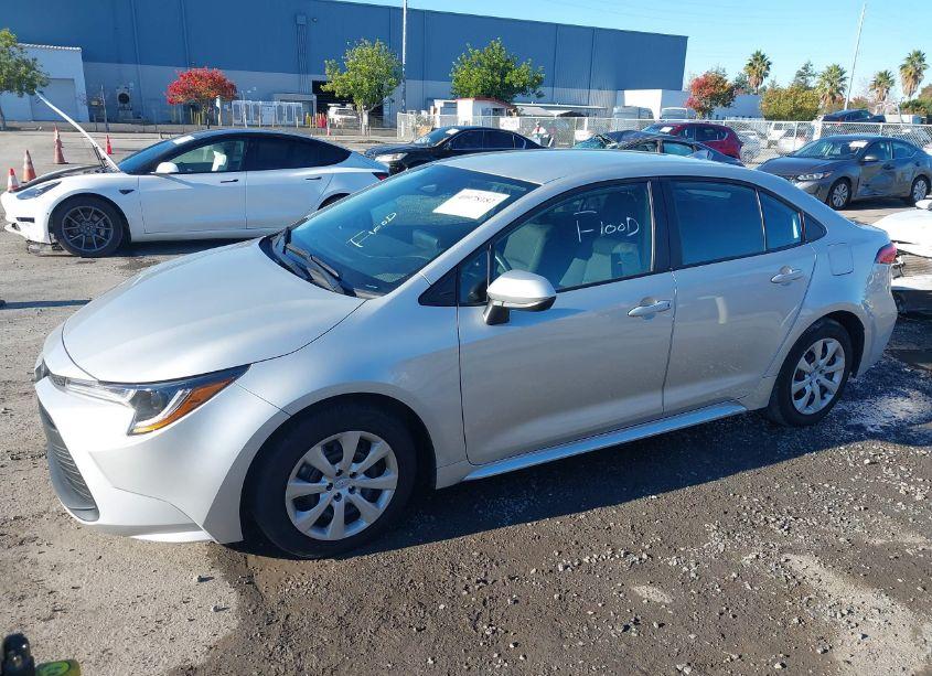 Photo 2 of 2024 Toyota Corolla LE (VIN 5YFB4MDE2RP164167)