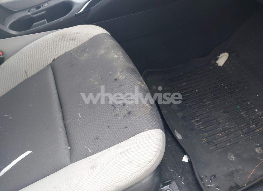 Photo 5 of 2024 Toyota Corolla LE (VIN 5YFB4MDE2RP169840)