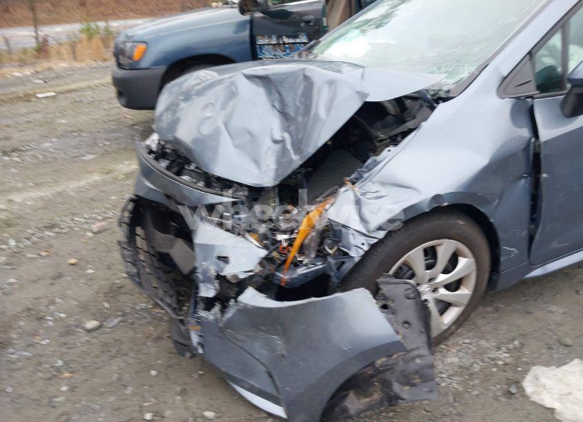 Photo 6 of 2024 Toyota Corolla LE (VIN 5YFB4MDE2RP181597)