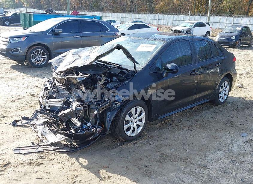 Photo 2 of 2024 Toyota Corolla LE (VIN 5YFB4MDE2RP182572)