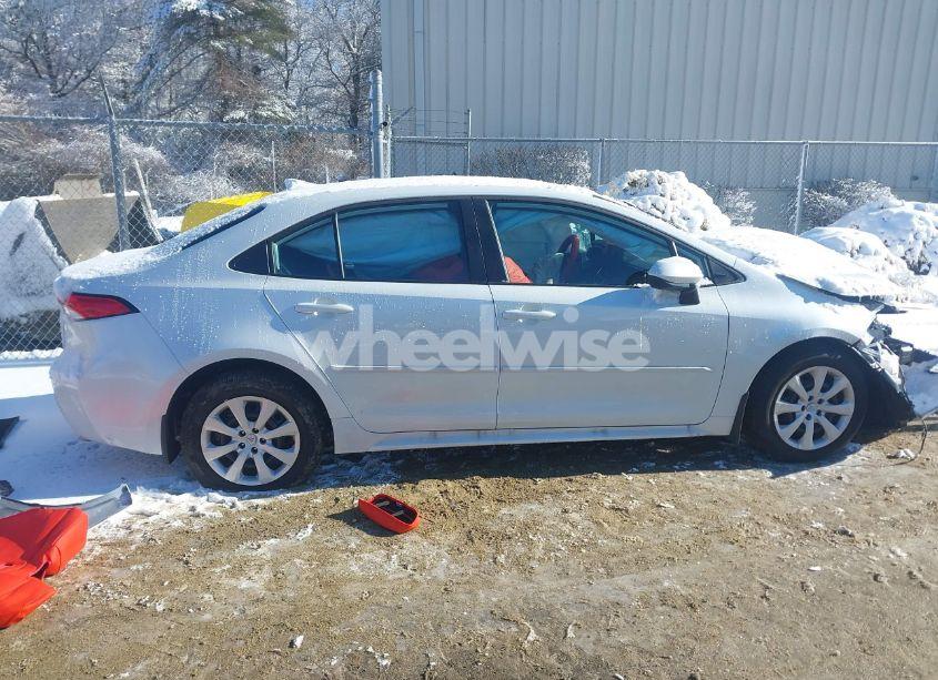 Photo 14 of 2024 Toyota Corolla LE (VIN 5YFB4MDE2RP203484)