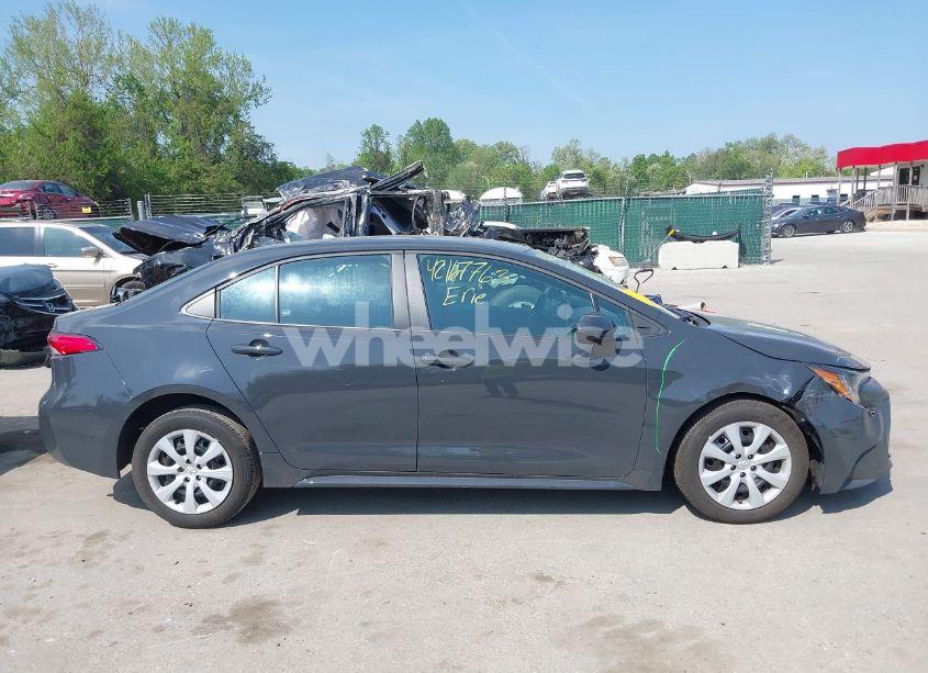 Photo 14 of 2024 Toyota Corolla LE (VIN 5YFB4MDE2RP205395)