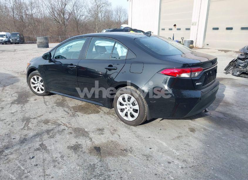 Photo 3 of 2024 Toyota Corolla LE (VIN 5YFB4MDE2RP207440)