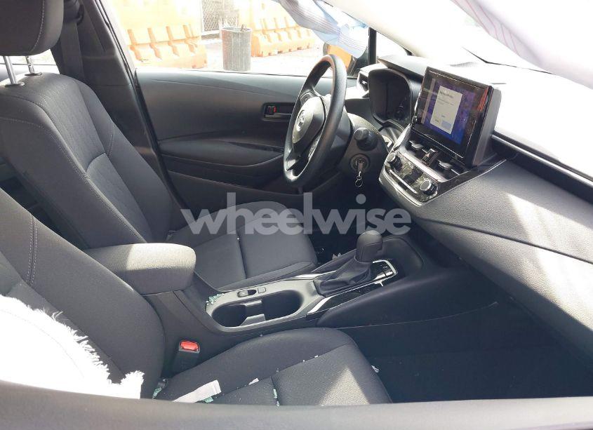 Photo 5 of 2024 Toyota Corolla LE (VIN 5YFB4MDE2RP207440)