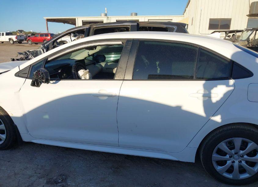 Photo 14 of 2024 Toyota Corolla LE (VIN 5YFB4MDE2RP213562)