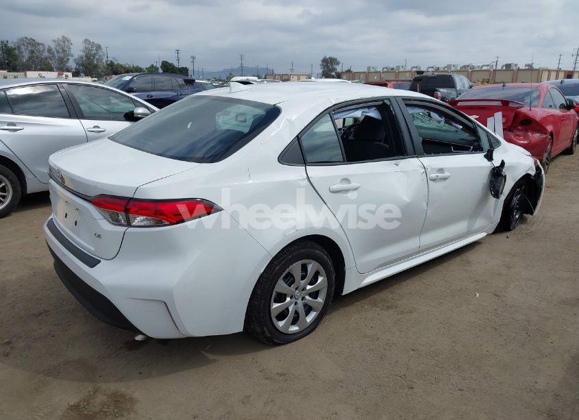 Photo 4 of 2025 Toyota Corolla LE (VIN 5YFB4MDE2SP229685)