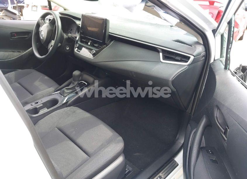 Photo 5 of 2025 Toyota Corolla LE (VIN 5YFB4MDE2SP229685)