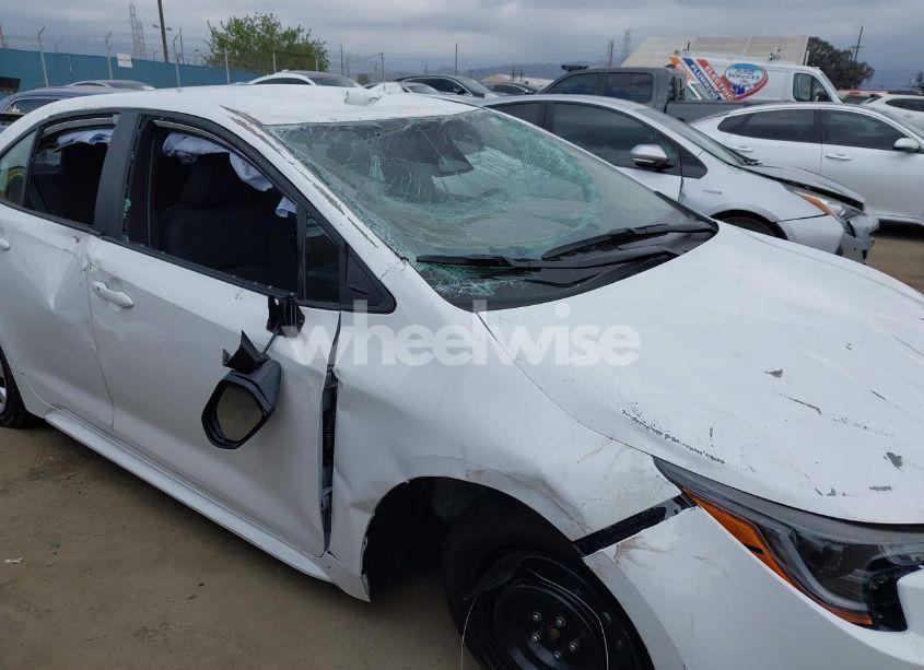 Photo 6 of 2025 Toyota Corolla LE (VIN 5YFB4MDE2SP229685)