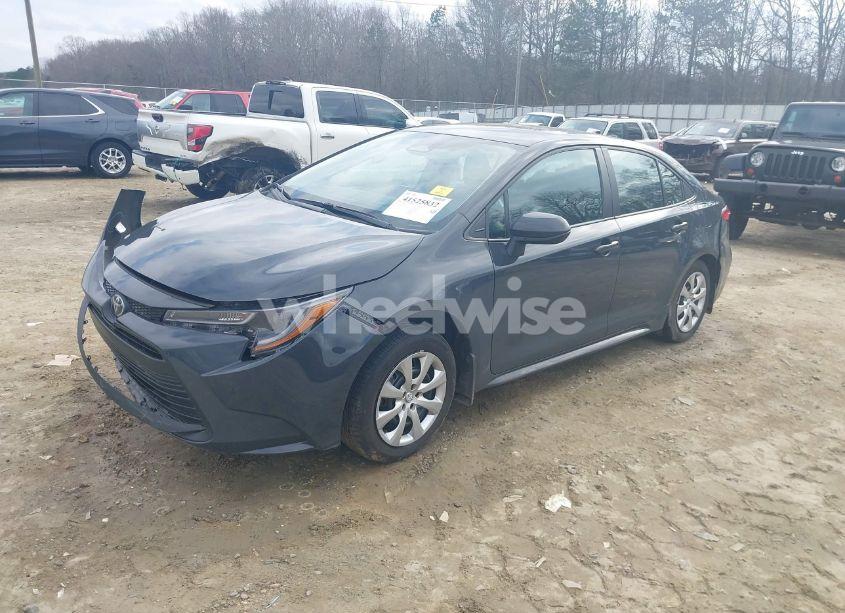 Photo 2 of 2025 Toyota Corolla LE (VIN 5YFB4MDE2SP238631)