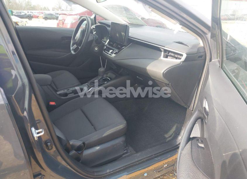 Photo 5 of 2025 Toyota Corolla LE (VIN 5YFB4MDE2SP238631)