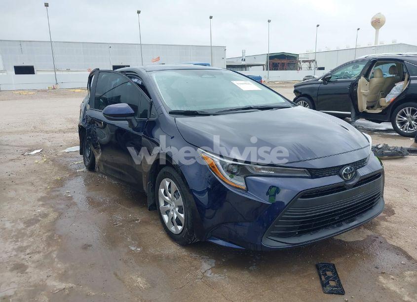2025 Toyota Corolla LE (VIN 5YFB4MDE2SP242307) main photo