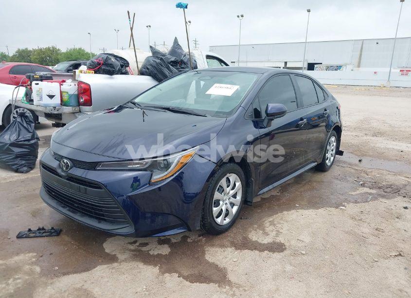 Photo 2 of 2025 Toyota Corolla LE (VIN 5YFB4MDE2SP242307)