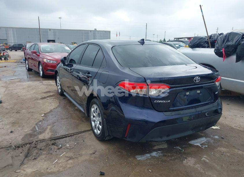Photo 3 of 2025 Toyota Corolla LE (VIN 5YFB4MDE2SP242307)