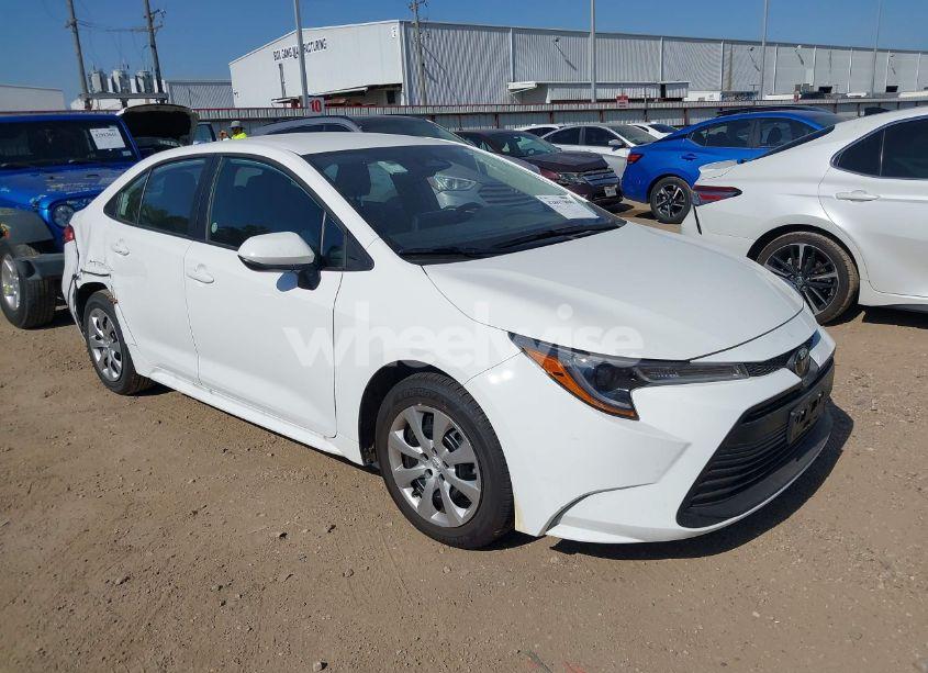 2025 Toyota Corolla LE (VIN 5YFB4MDE2SP274691) main photo