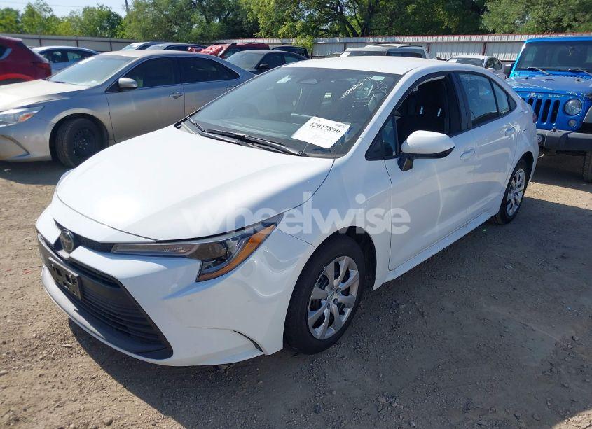 Photo 2 of 2025 Toyota Corolla LE (VIN 5YFB4MDE2SP274691)