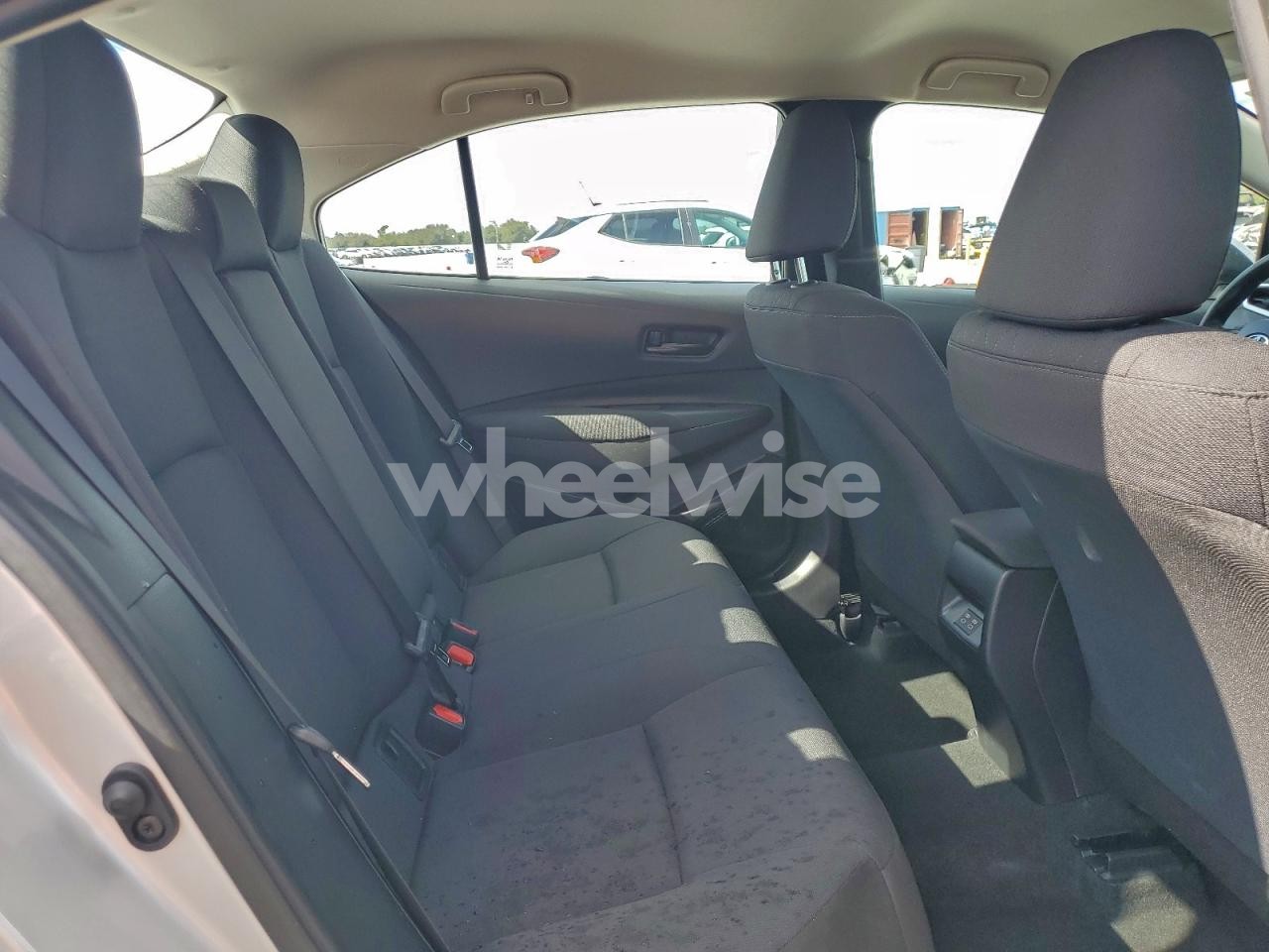 Photo 10 of 2025 TOYOTA COROLLA LE (VIN 5YFB4MDE2SP310783)