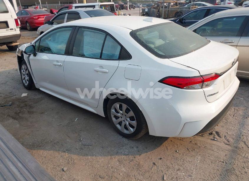 Photo 3 of 2023 Toyota Corolla LE (VIN 5YFB4MDE3PP000309)