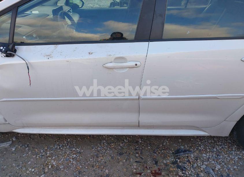 Photo 15 of 2023 Toyota Corolla LE (VIN 5YFB4MDE3PP006952)