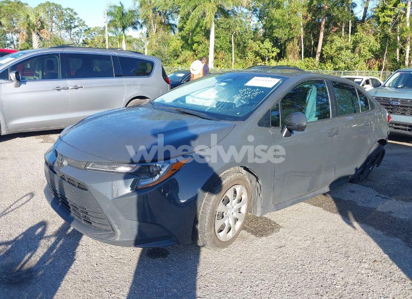 Photo 2 of 2023 Toyota Corolla LE (VIN 5YFB4MDE3PP025954)