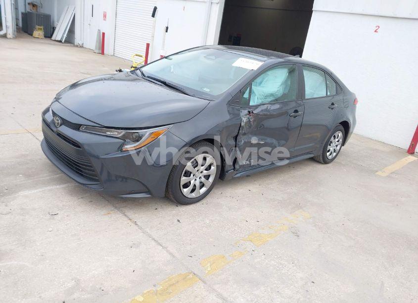 Photo 2 of 2023 Toyota Corolla LE (VIN 5YFB4MDE3PP039000)