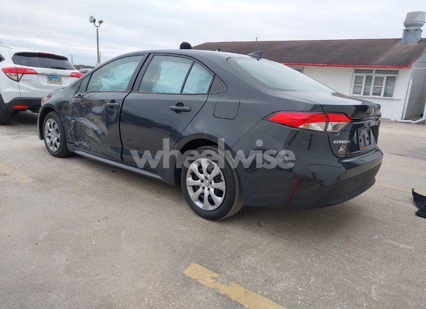 Photo 3 of 2023 Toyota Corolla LE (VIN 5YFB4MDE3PP039000)