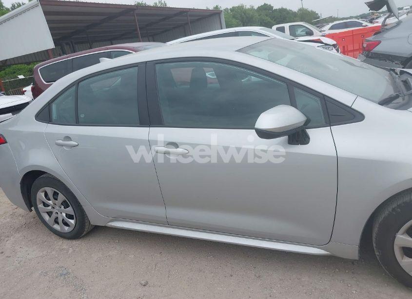 Photo 13 of 2024 Toyota Corolla LE (VIN 5YFB4MDE3RP085686)