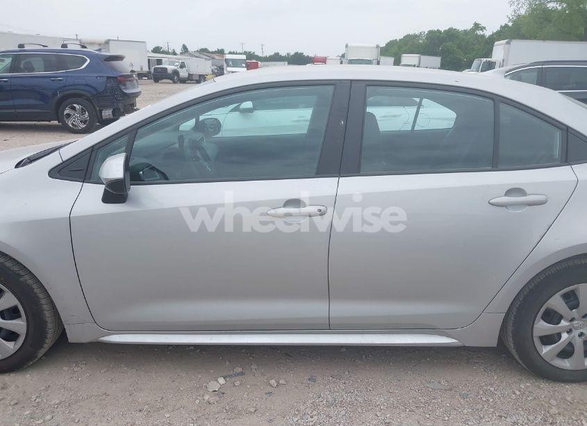 Photo 14 of 2024 Toyota Corolla LE (VIN 5YFB4MDE3RP085686)