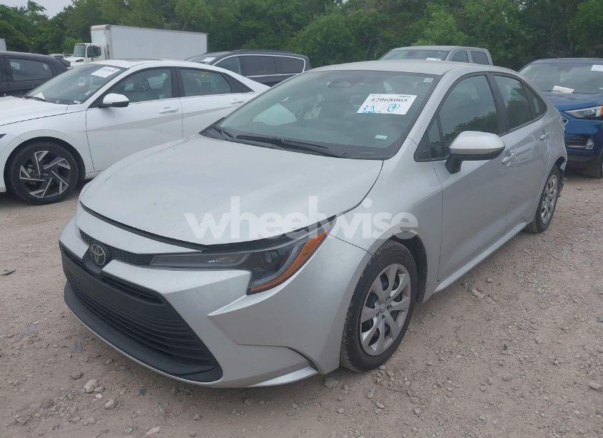 Photo 2 of 2024 Toyota Corolla LE (VIN 5YFB4MDE3RP085686)