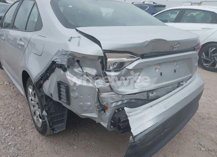 Photo 6 of 2024 Toyota Corolla LE (VIN 5YFB4MDE3RP085686)