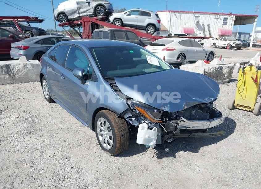 2024 Toyota Corolla LE (VIN 5YFB4MDE3RP089768) main photo