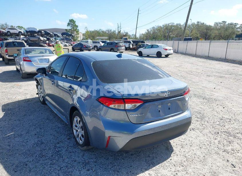 Photo 3 of 2024 Toyota Corolla LE (VIN 5YFB4MDE3RP089768)