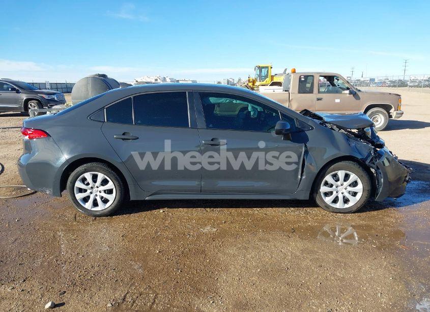 Photo 13 of 2024 Toyota Corolla LE (VIN 5YFB4MDE3RP095540)