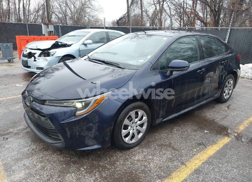 Photo 2 of 2024 Toyota Corolla LE (VIN 5YFB4MDE3RP101854)