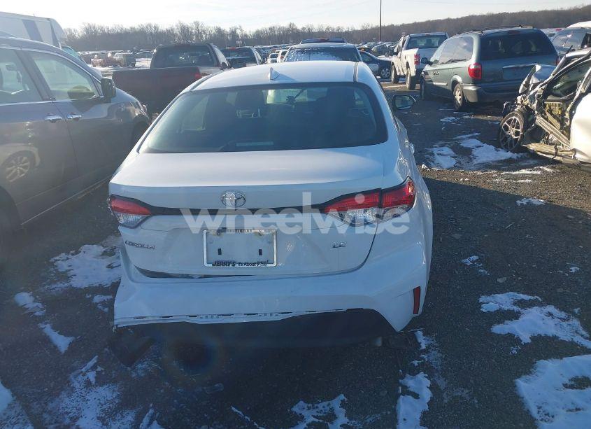 Photo 16 of 2024 Toyota Corolla LE (VIN 5YFB4MDE3RP128777)