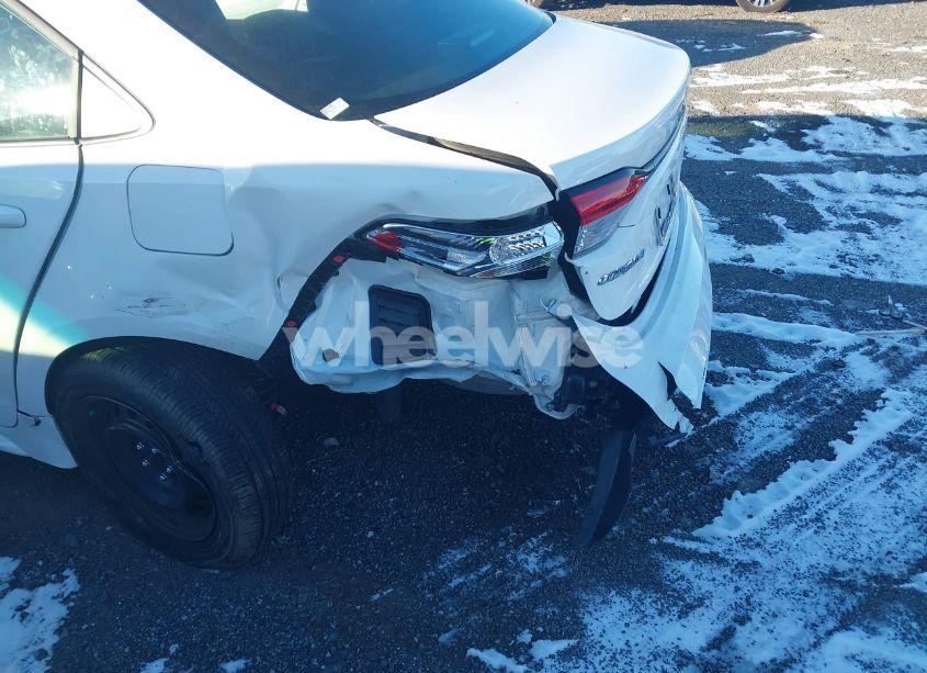 Photo 6 of 2024 Toyota Corolla LE (VIN 5YFB4MDE3RP128777)