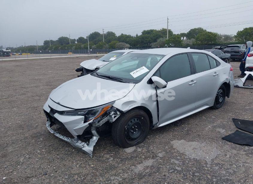 Photo 2 of 2024 Toyota Corolla LE (VIN 5YFB4MDE3RP129282)