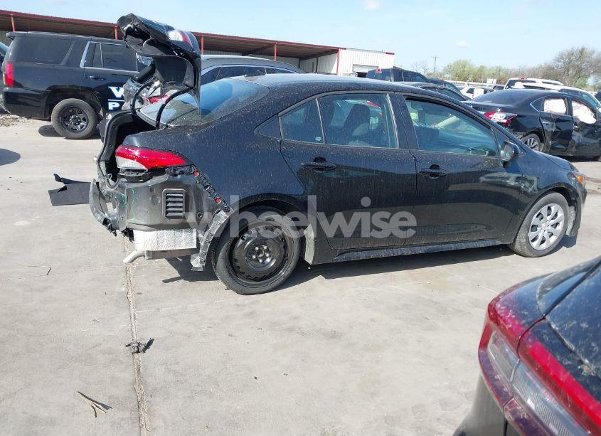 Photo 4 of 2024 Toyota Corolla LE (VIN 5YFB4MDE3RP134921)