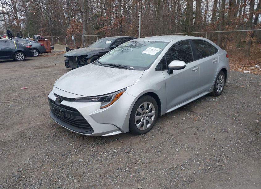 Photo 2 of 2024 Toyota Corolla LE (VIN 5YFB4MDE3RP134935)